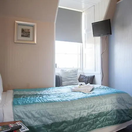 בית הארחה Alba Hills אדינבורו