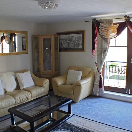 Huntingdon Place Holiday home *