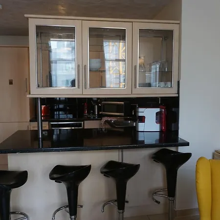 Central Flat 20 דירה