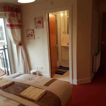 Deluxe * Edinburgh
