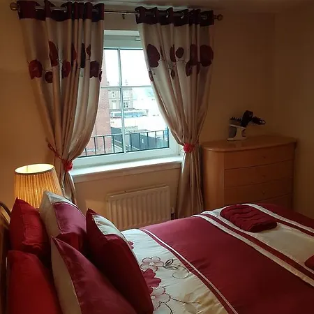Deluxe * Edinburgh