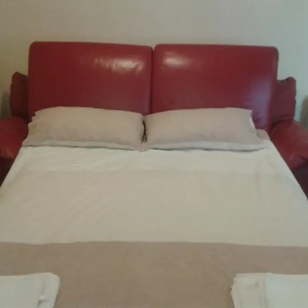 Capital Apartment *