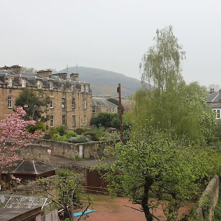 City Guest House 3*