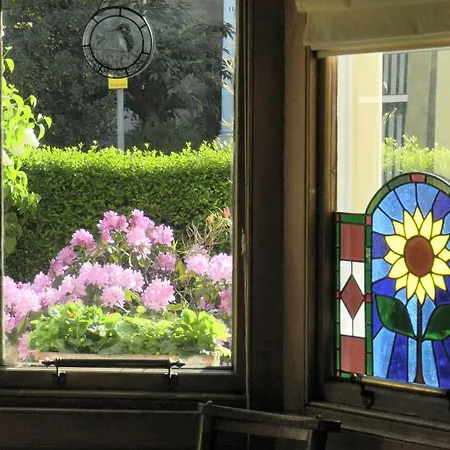 Balmoral بيت ضيافة إدنبرة