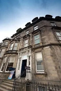Travelodge Haymarket מלון 3*