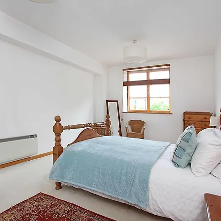 Leith - The Moorings Apartment *