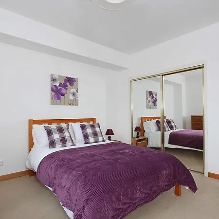 Leith - The Moorings * 爱丁堡