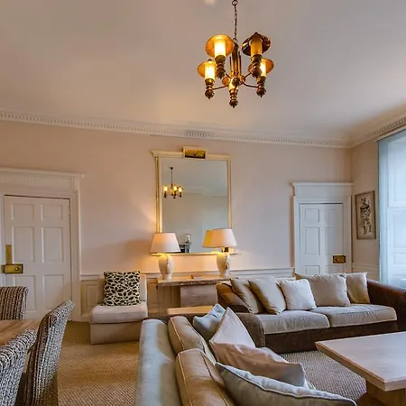 The Walter Scott Apartment *