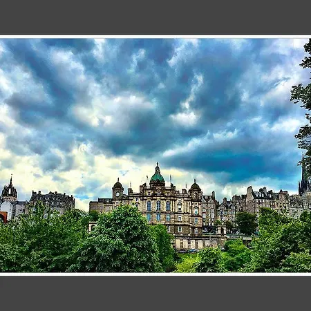 Bed and Breakfast Dalmore