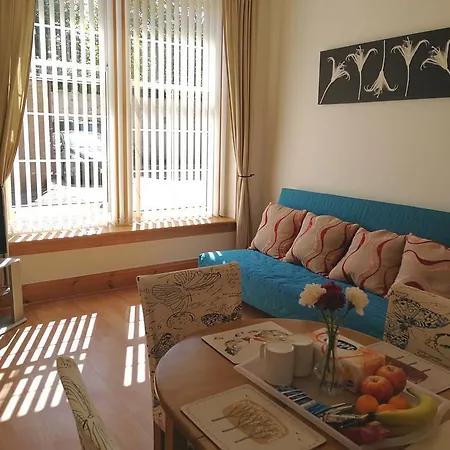 Bright Lovely Flat In Central *