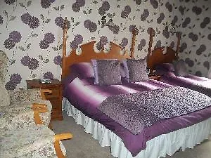 The Gifford בית הארחה