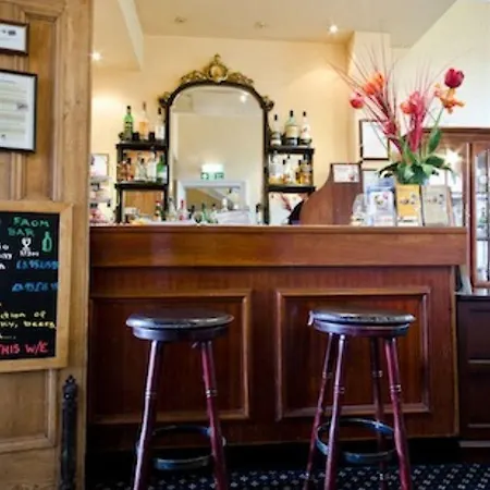 The Inverleith Nyaraló *