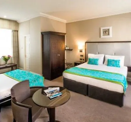 Leonardo エディンバラ