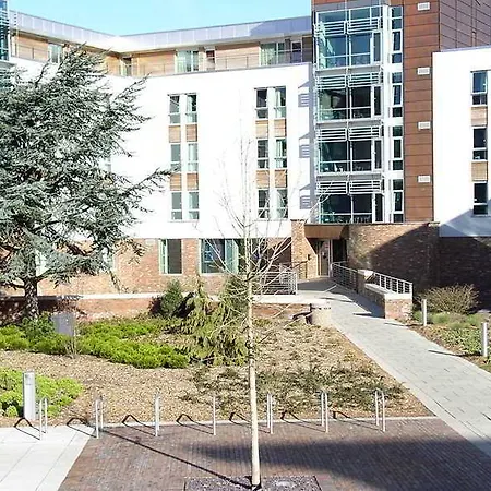 Hotel First Holland House