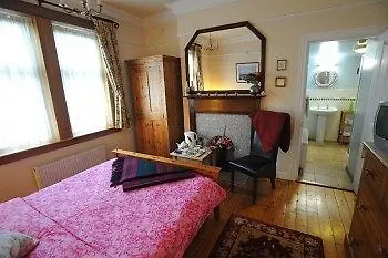 Hotell Blinkbonny House *