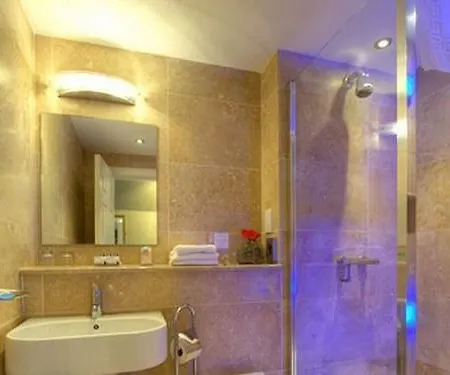 Aaron Guest house 4*