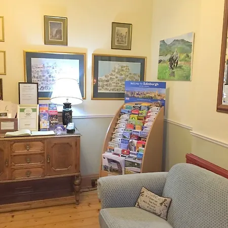 Lauderville Guest house