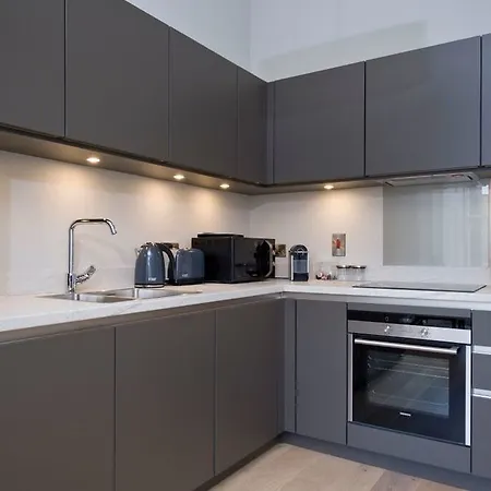 Apartment Destiny Scotland - Princes St *
