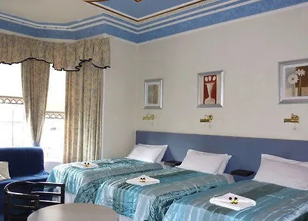 Alba Hills Gasthuis Edinburgh