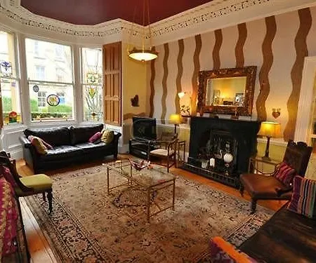 Cluaran House Гостевой дом Эдинбург