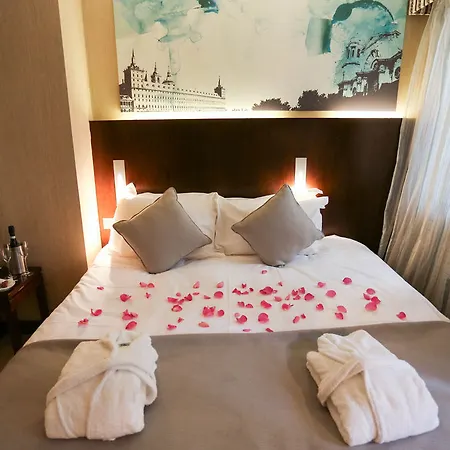 Rabble Hotel 4*
