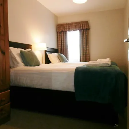 Calton Apartments * Edinburgh