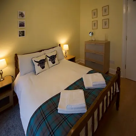 Διαμέρισμα 3 Bedroom Flat In South Centre Of Sleeps 6 *