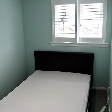 2 Bedroom House In Haymarket Accommodates 4 Edimburgo