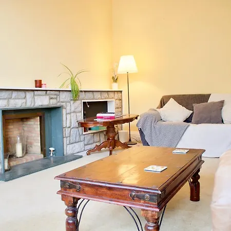 2 Bedroom Bruntsfield Sleeps 4 Διαμέρισμα *
