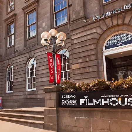 The Edinburgh Address - Castle View Apartment * Edinburgh