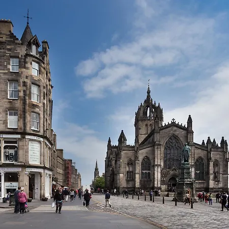 Lägenhet St Giles Royal Mile Edinburg