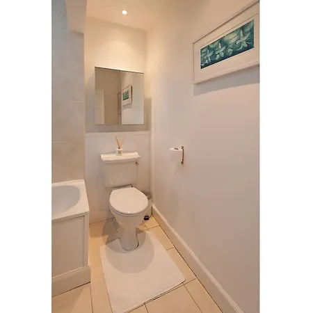 The Hart Street Apartment