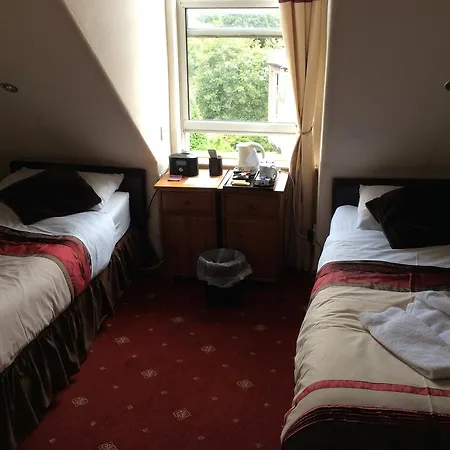 Pensjonat Mayfield 2*