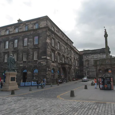 Parliament Sq 12 Royal Mile Апартаменты *