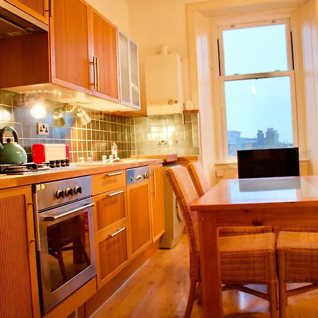 1 Bedroom In Daire *