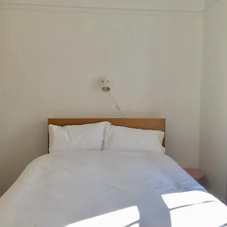 O Hostel *