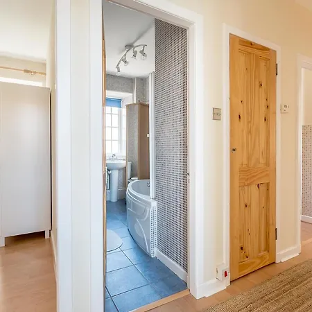 Near The Royal Mile Edinburgh