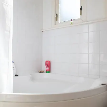 2 Bedroom Flat Sleeps 4 By The Shore 爱丁堡