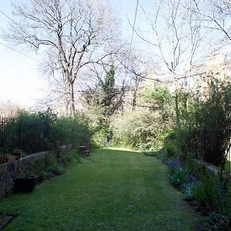 Appartement Spacious 2 Bedroom Stockbridge Family