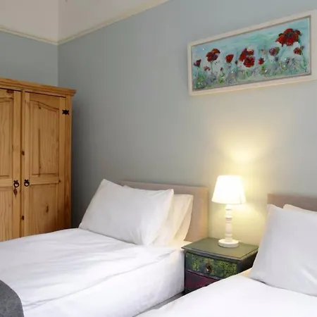 Spacious 2 Bedroom Stockbridge Family Appartement