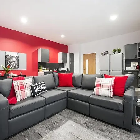 Destiny Student - Arran House 2*