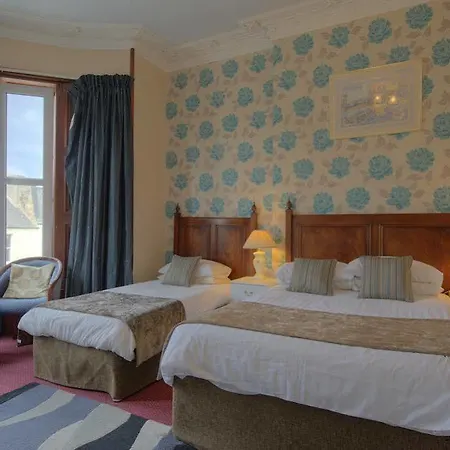 Castle Park 4*