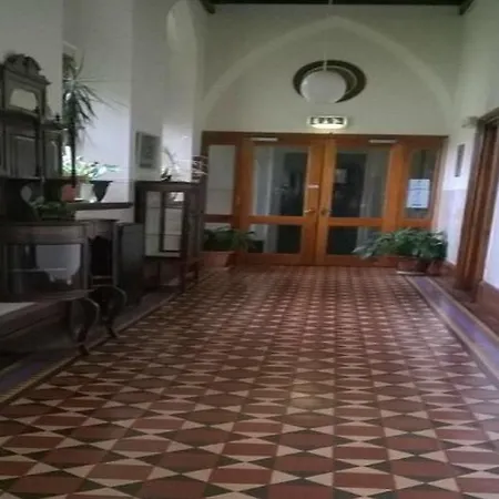 Gillis Centre Szálloda