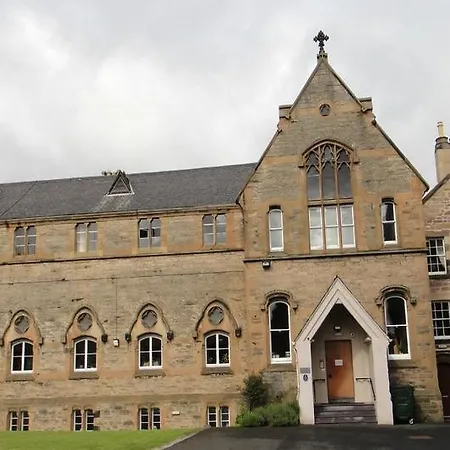 Gillis Centre 3* Edinburgh