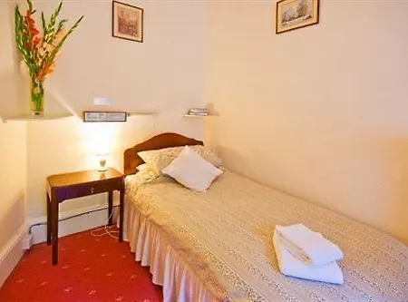 Halcyon House 3* Edinburgh