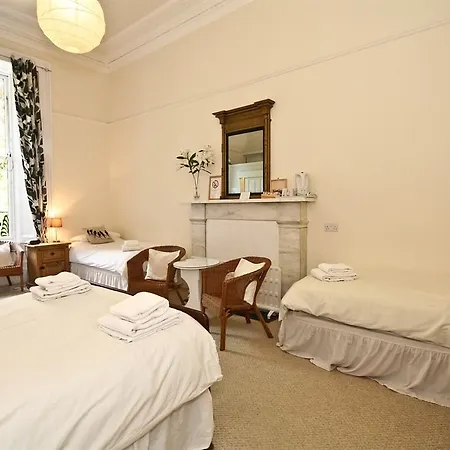 Gæstehus Halcyon House 3*