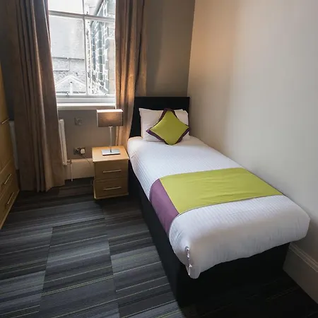 Hotel At Gpo