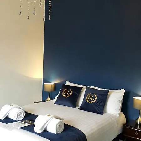 West End 4*