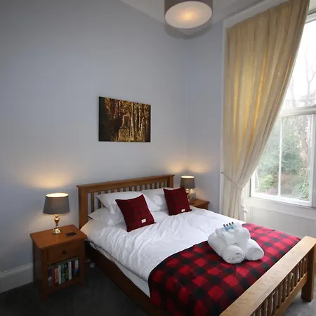 Glencairn Crescent Appartamento *