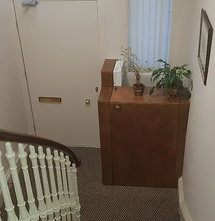 Гостевой дом Mayfair House